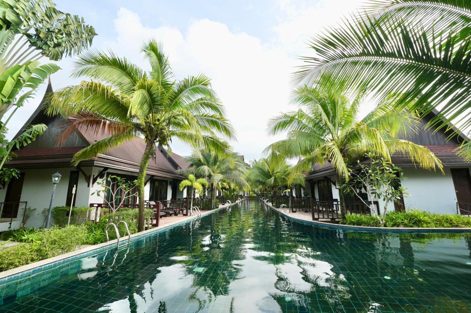 T-Villa Phuket Nai Yang Beach Buitenkant foto